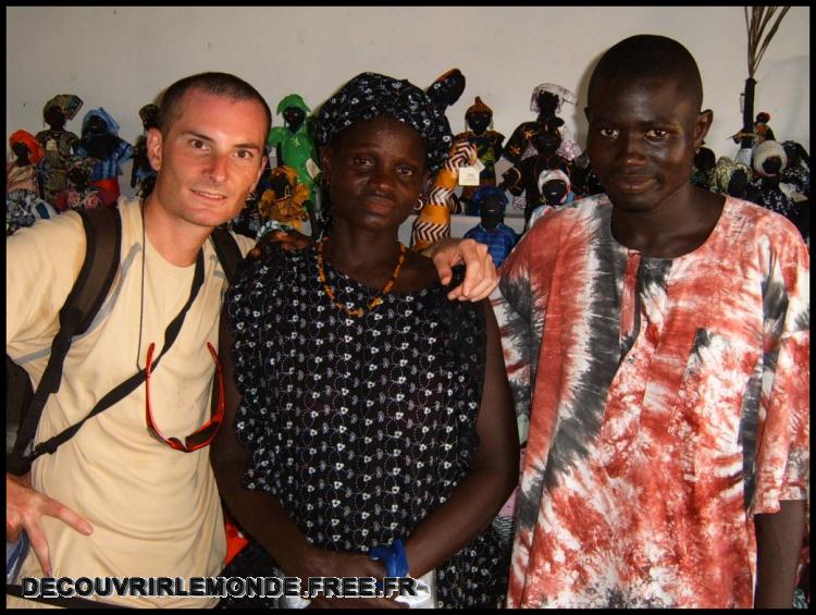 La directrice et notre copain du village

